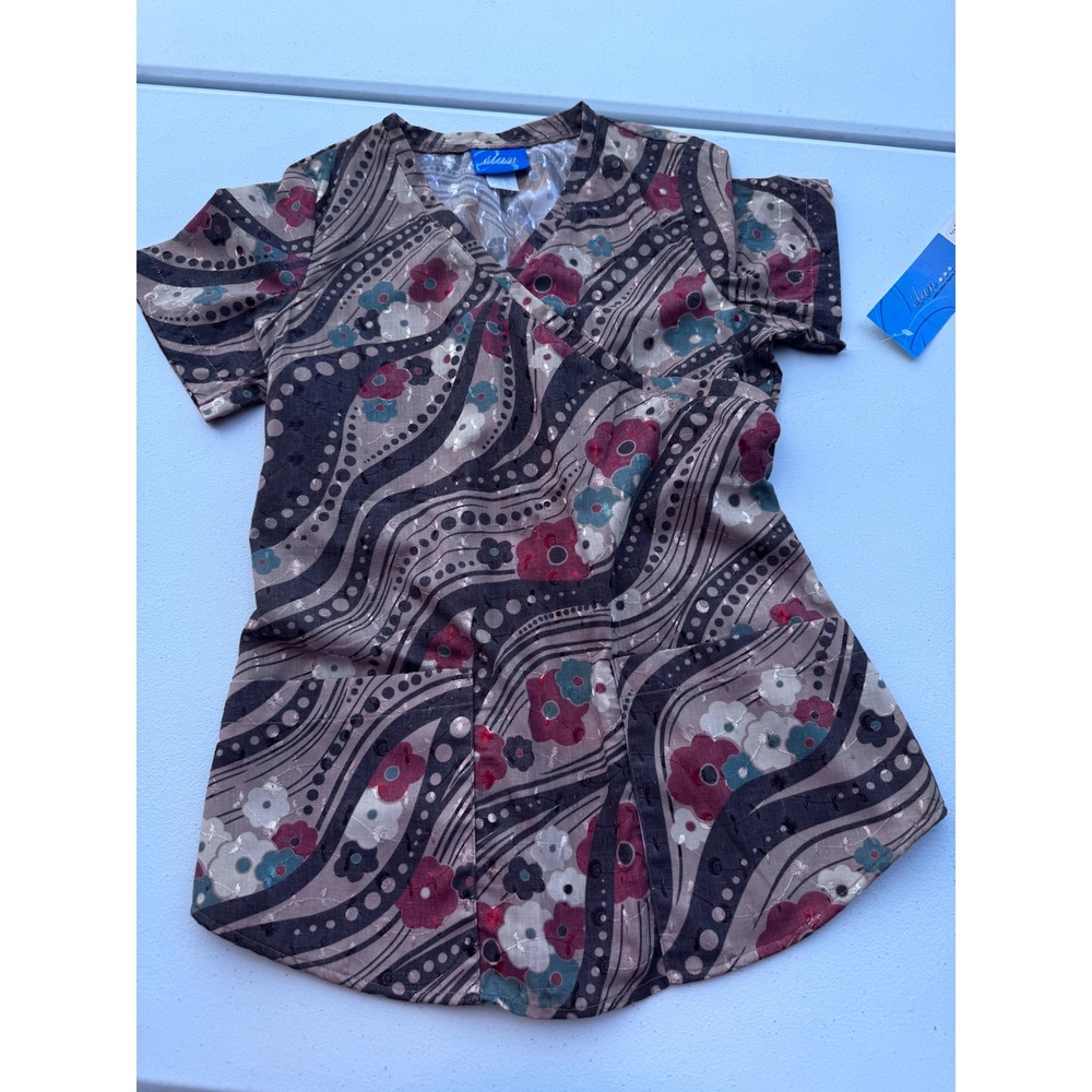 Elan by Barco Sakura Streams Mock Wrap Scrub Top XS Floral Embroidered 7185